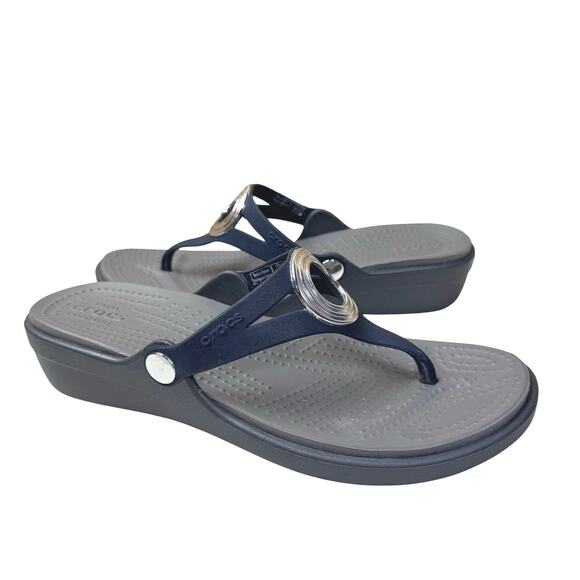 Crocs Sanrah Wedge Sandals Womens Size 8 Navy Silver Beveled Circle Slip Ons - Picture 1 of 10